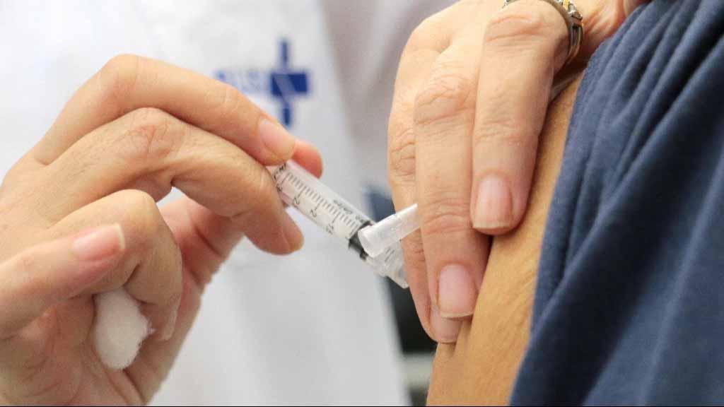 Campanha nacional de vacinação contra a gripe começa no próximo mês