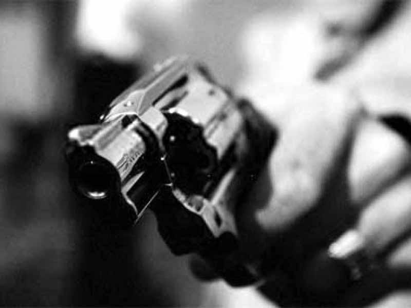 Em Espinosa, Homem fica ferido após ser atingido por tiros