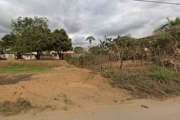 Mãe deixa filho amarrado em casa porque 'ele gosta de ficar com a avó' em MG