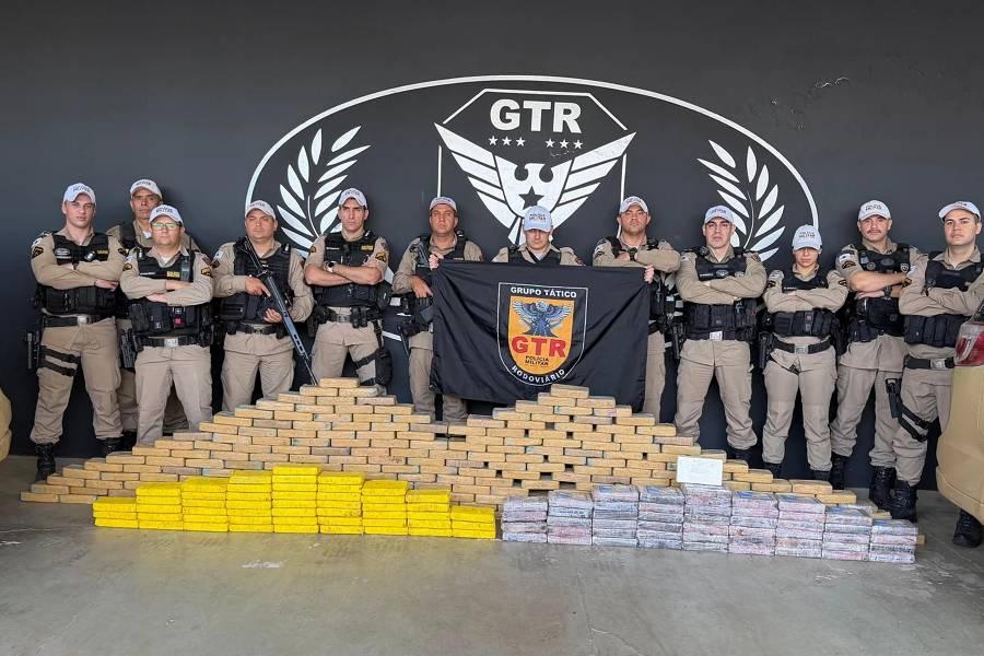 Polícia intercepta cocaína pura oculta em carregamento de minério em MG