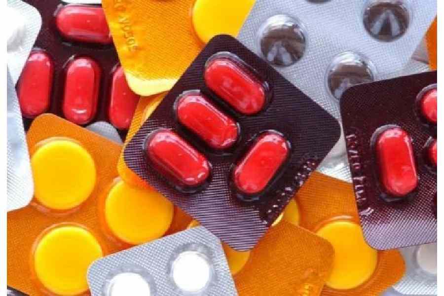 Anvisa determina recolhimento de lote de dipirona por risco de contaminação