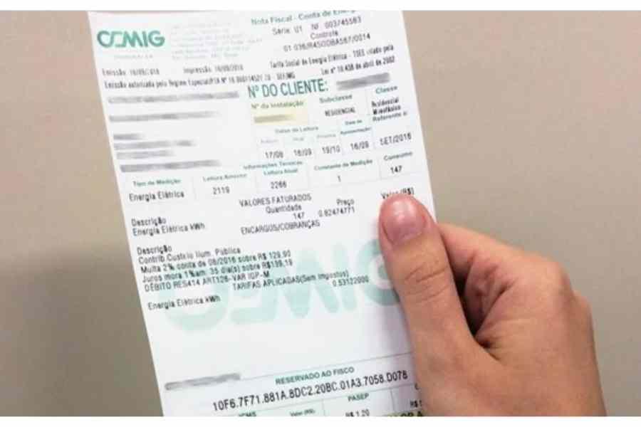 Cerca de 300 mil famílias podem perder tarifa social da Cemig em MG